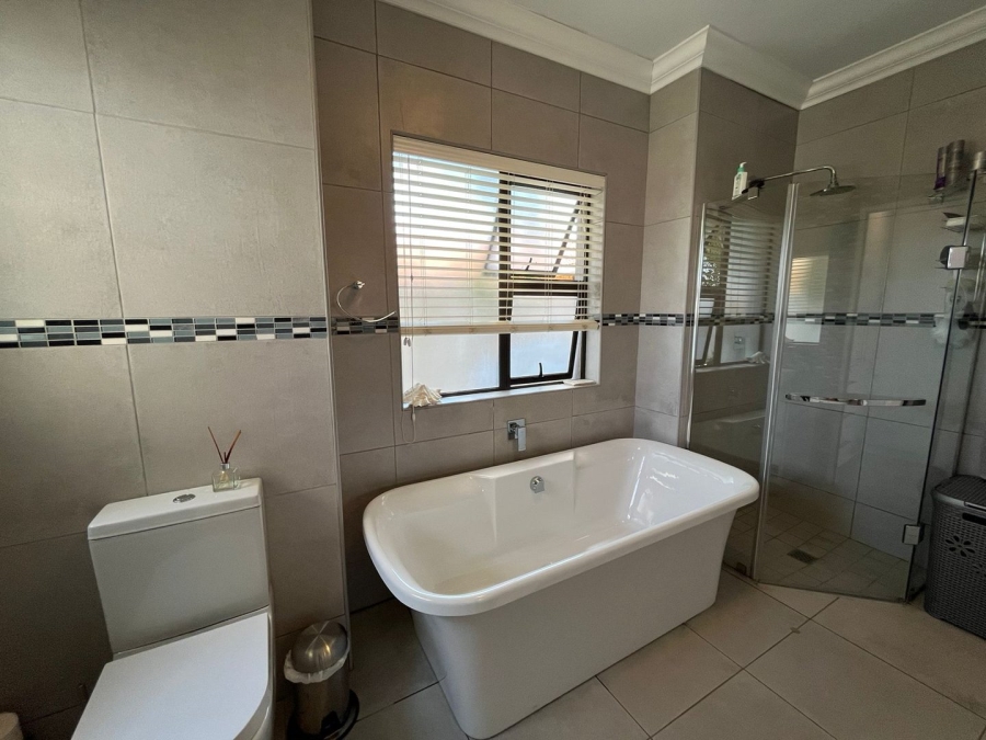 7 Bedroom Property for Sale in Hadison Park Northern Cape